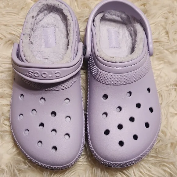 Crocs Shoes - Light Purple W/ Fur ***NWOT*** - Picture 5 of 5